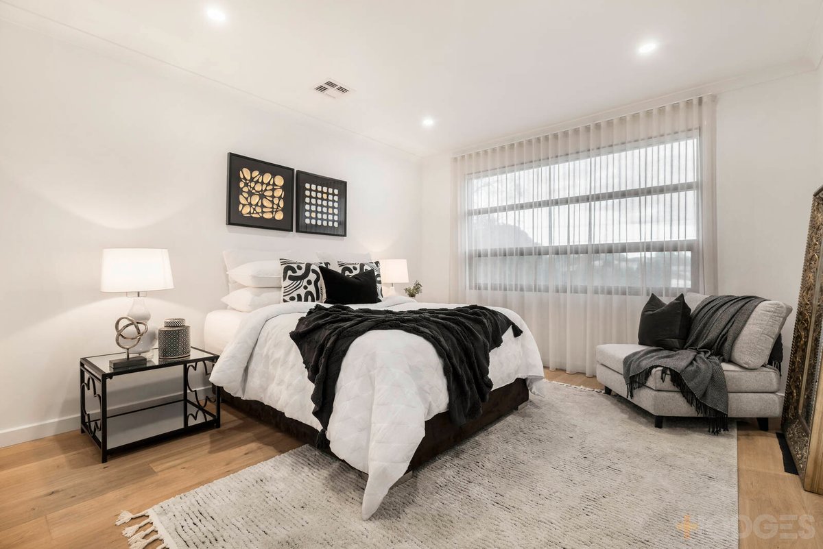 9B Widdop Crescent Hampton East - Residential for sale