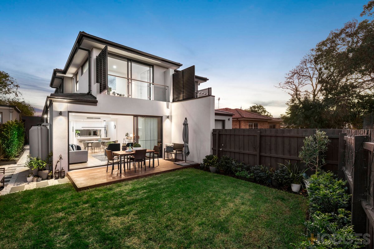9B Widdop Crescent Hampton East - Residential for sale