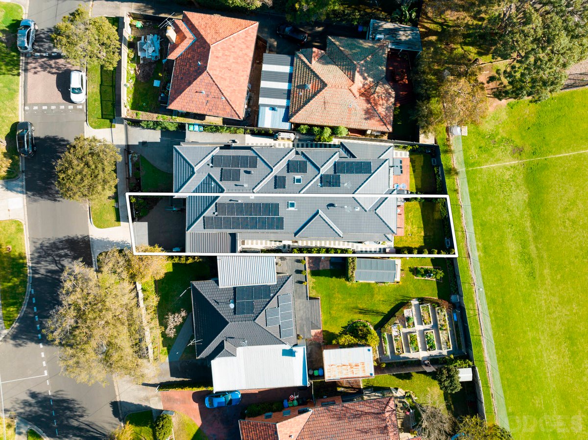 9B Widdop Crescent Hampton East - Residential for sale
