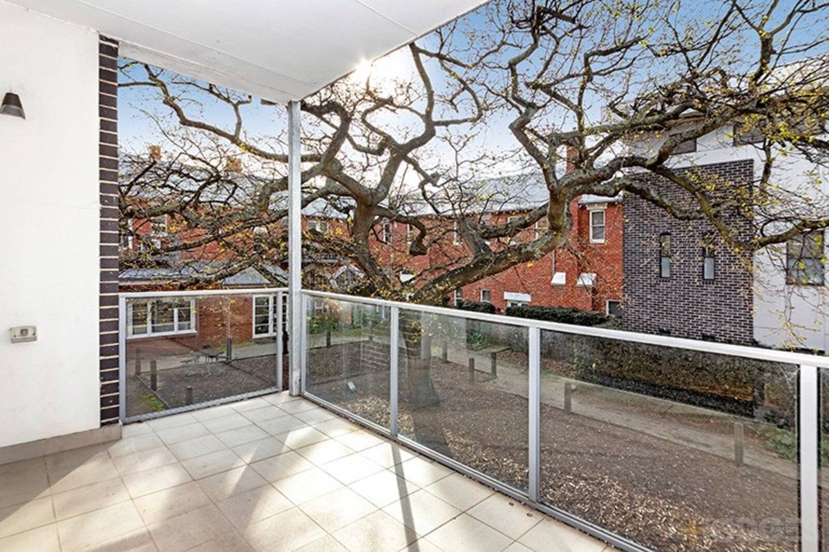 Apt 18 / 3 Evergreen Circuit Cheltenham - Residential for sale