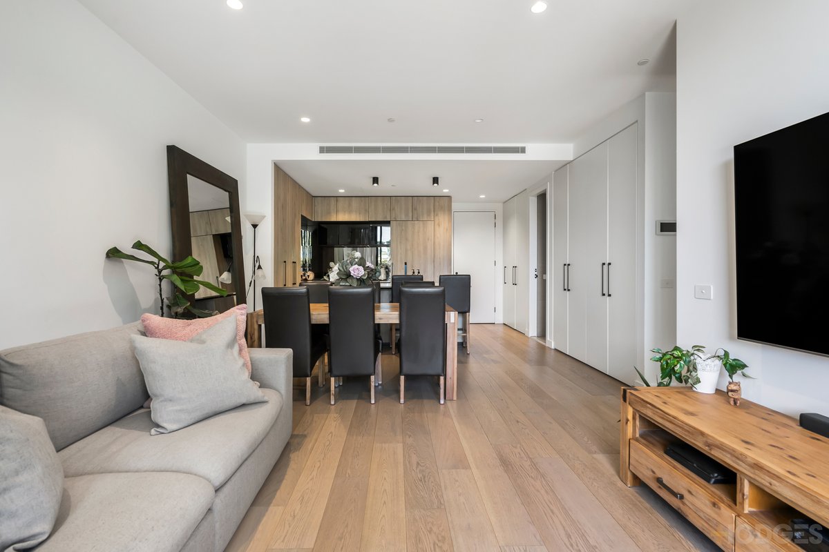 G01 / 216 Bay Road Sandringham - Residential for sale