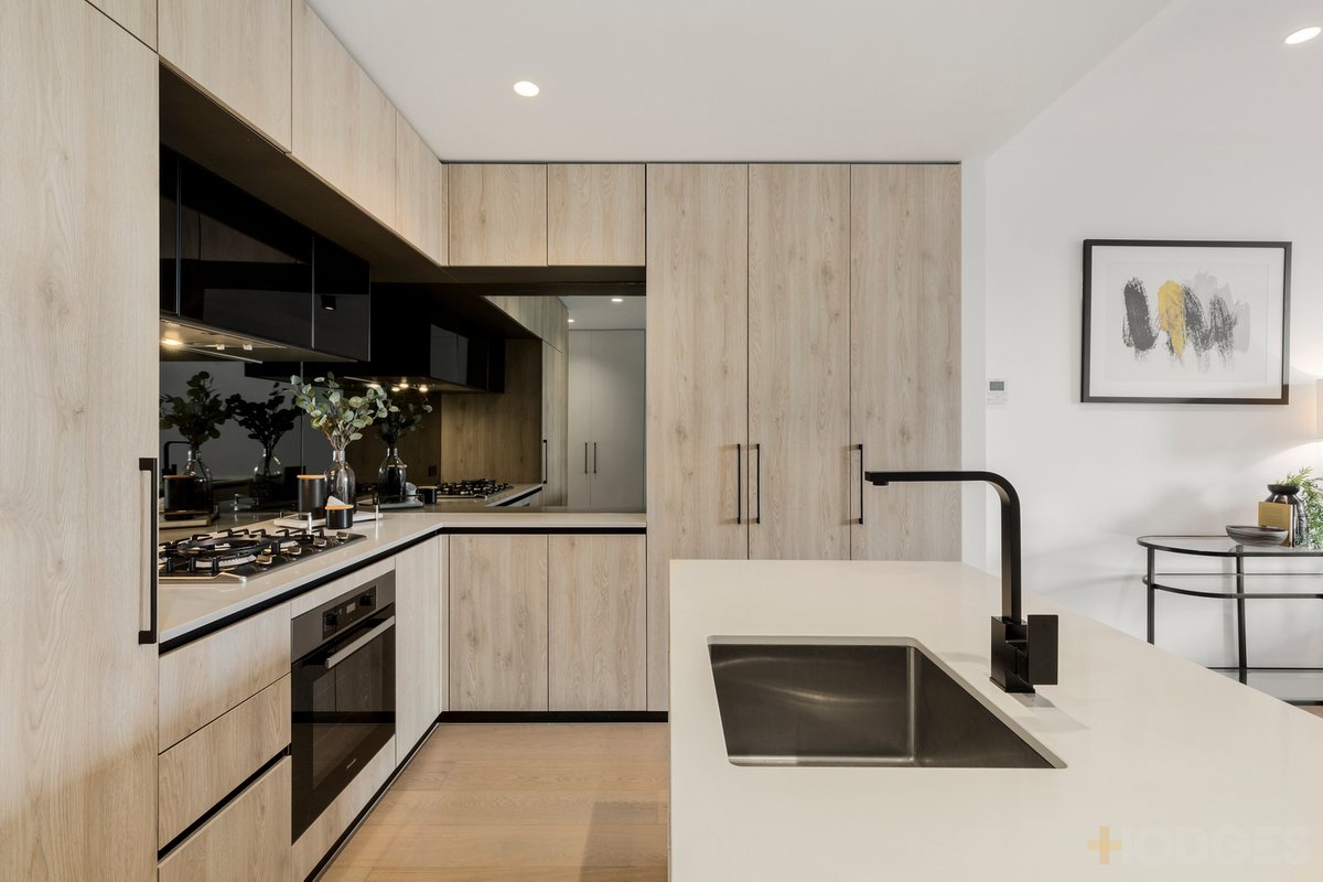 G02 / 216 Bay Road Sandringham - Residential for sale