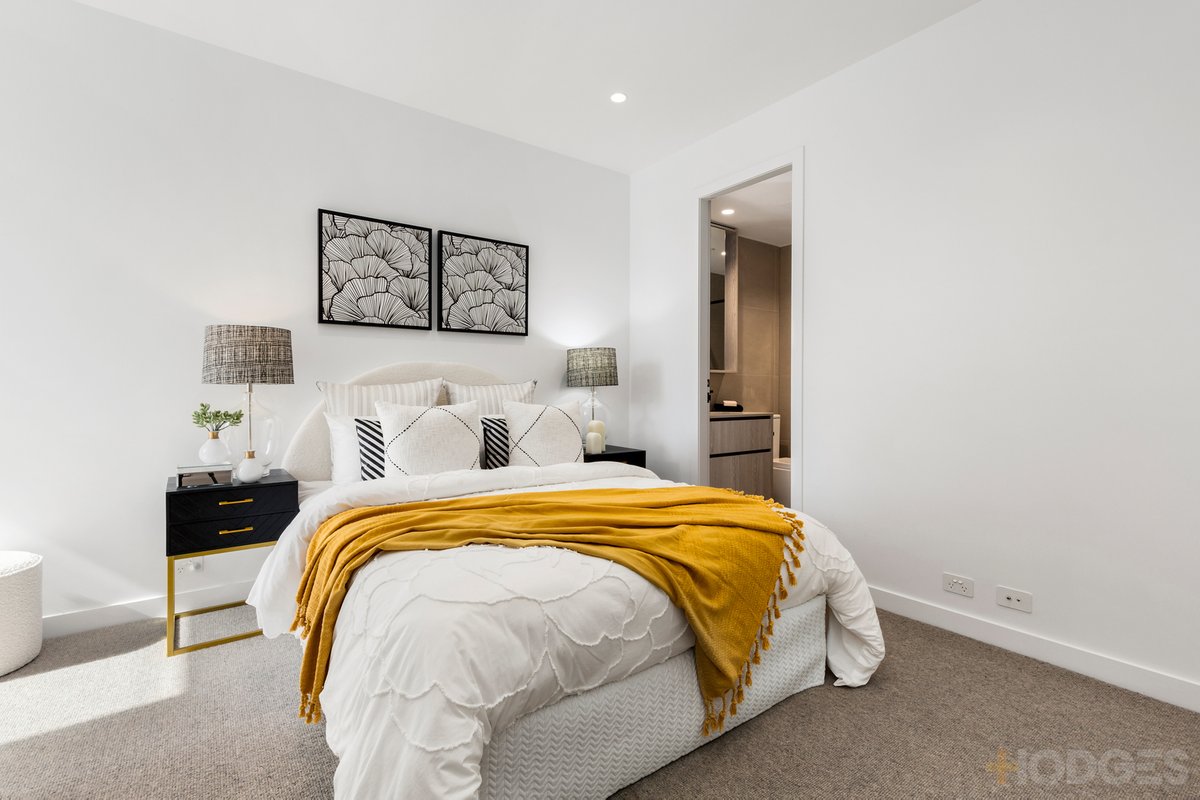 G02 / 216 Bay Road Sandringham - Residential for sale