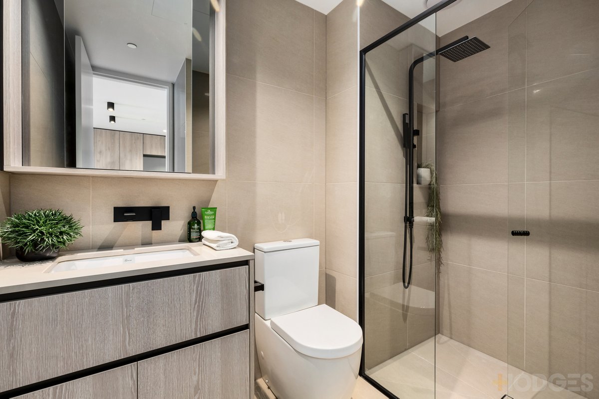G02 / 216 Bay Road Sandringham - Residential for sale