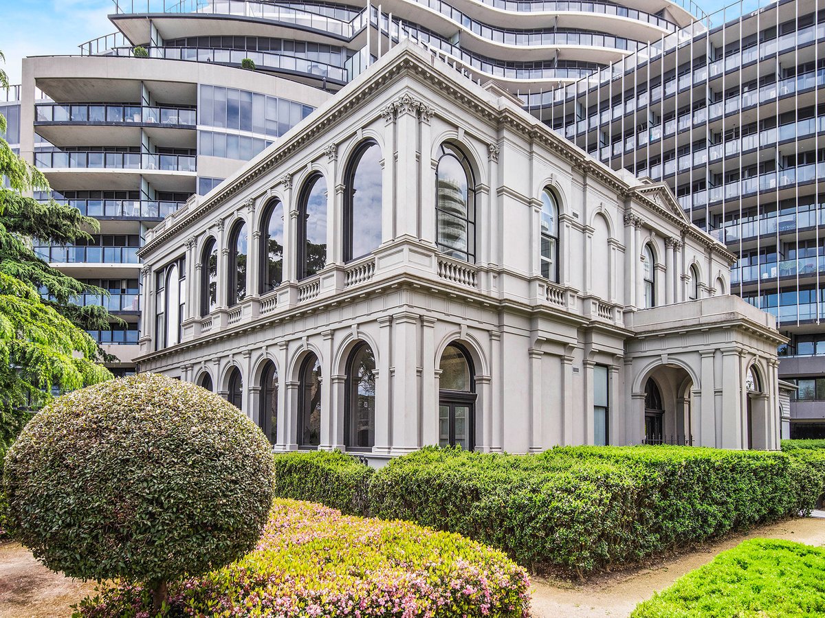 M5 / 55 Queens Road Melbourne - 1 bedroom property