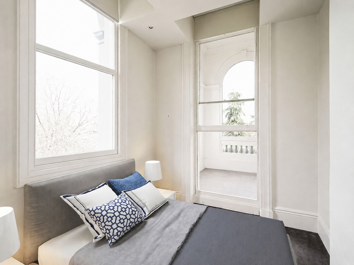 M5 / 55 Queens Road Melbourne - Residential for lease