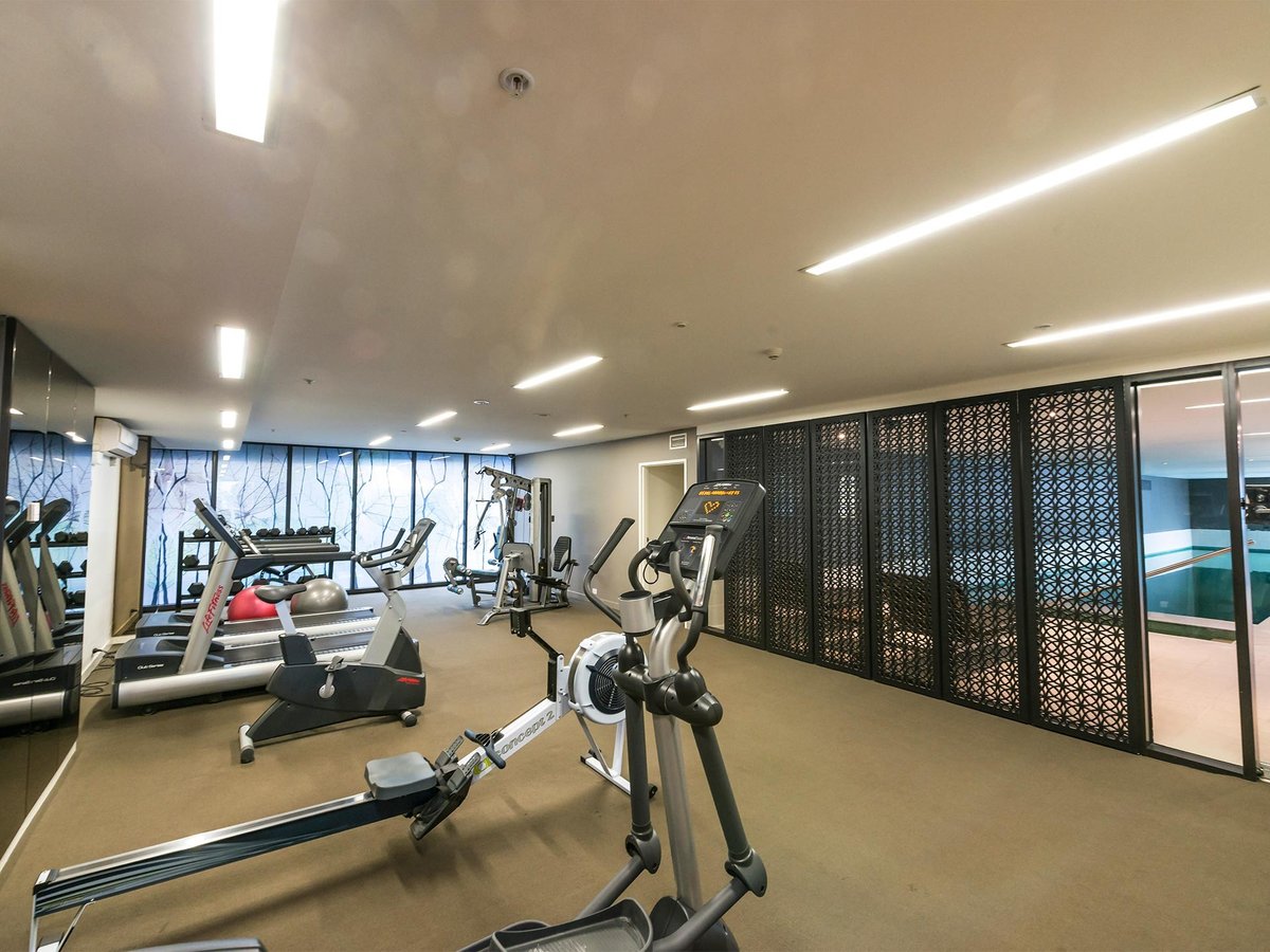 M5 / 55 Queens Road Melbourne - Residential for lease