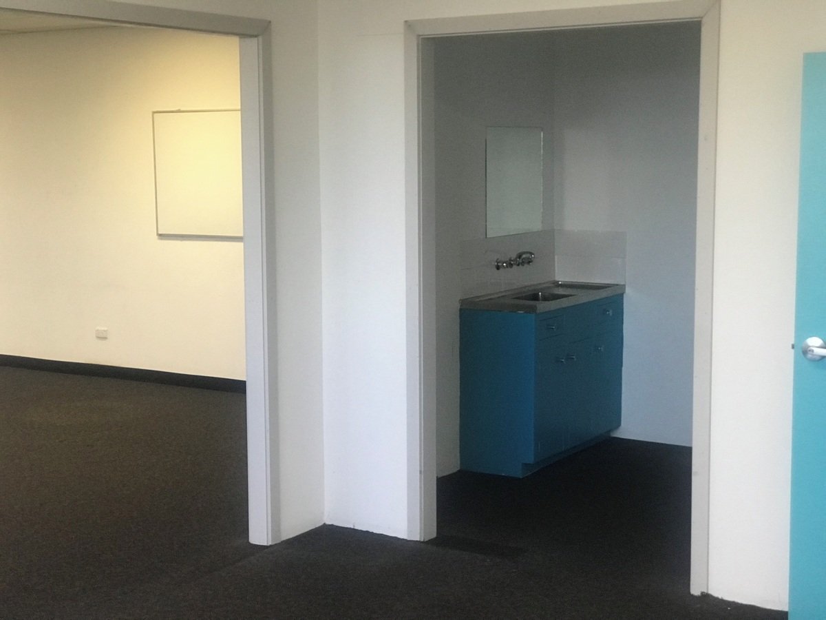 18 / 450 Nepean Highway CHELSEA - Commercial for lease