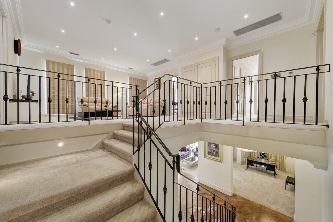 1 The Nook, Balwyn North, VIC 3104 House for Sale