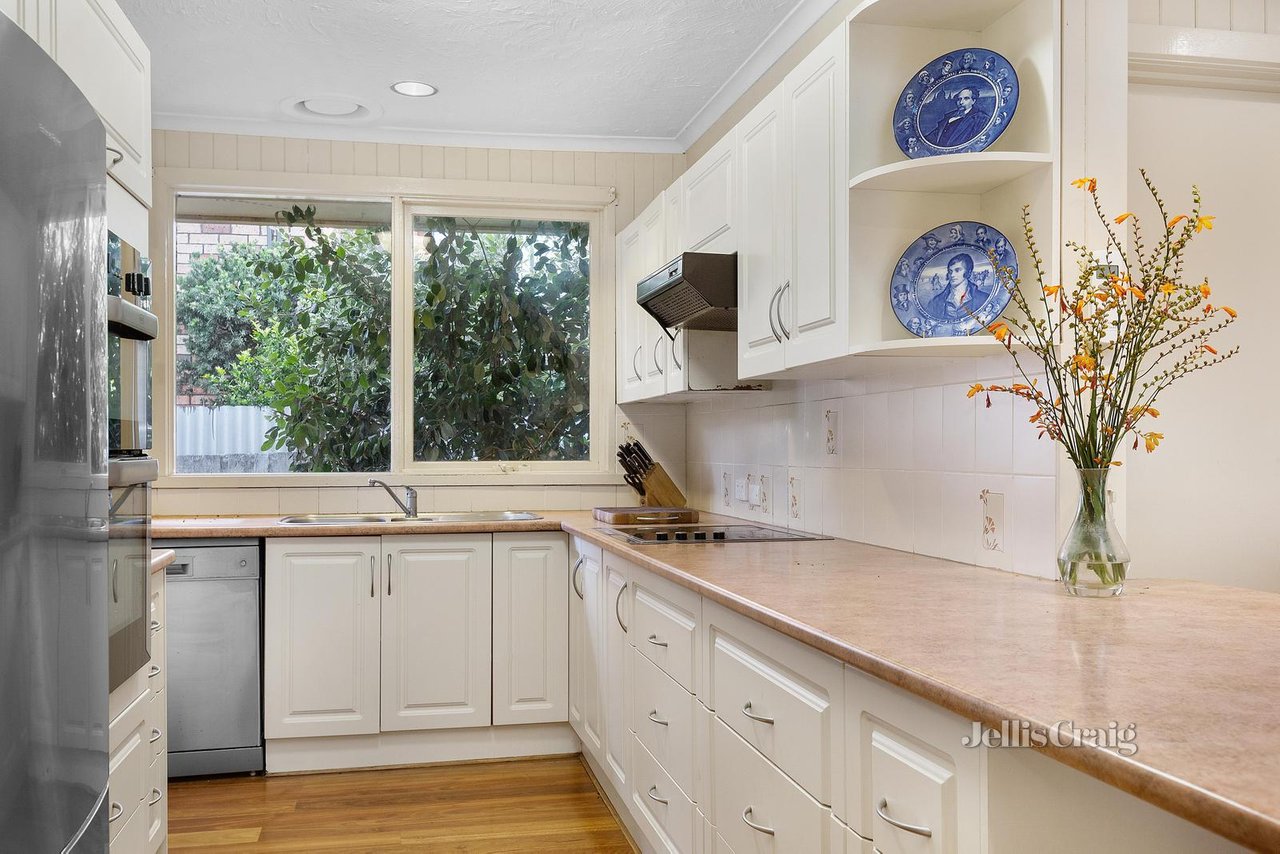 14 Appletree Drive, Glen Waverley, VIC 3150 House for Sale