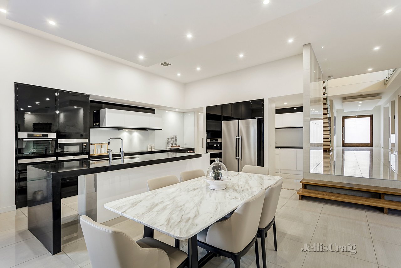 23 Hertford Crescent, Balwyn, VIC 3103 House for Sale