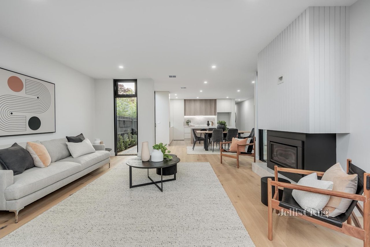 7a Gloucester Road, Ashburton, VIC 3147 Townhouse for Sale