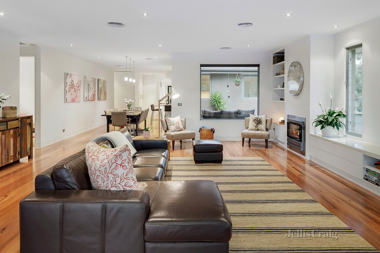 98 Bonds Road, Lower Plenty, VIC 3093 House for Sale