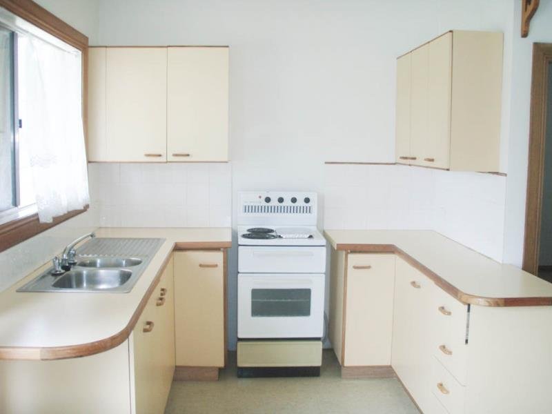 - Kia Ora Down, Old Narandera Rd  EUBERTA 5