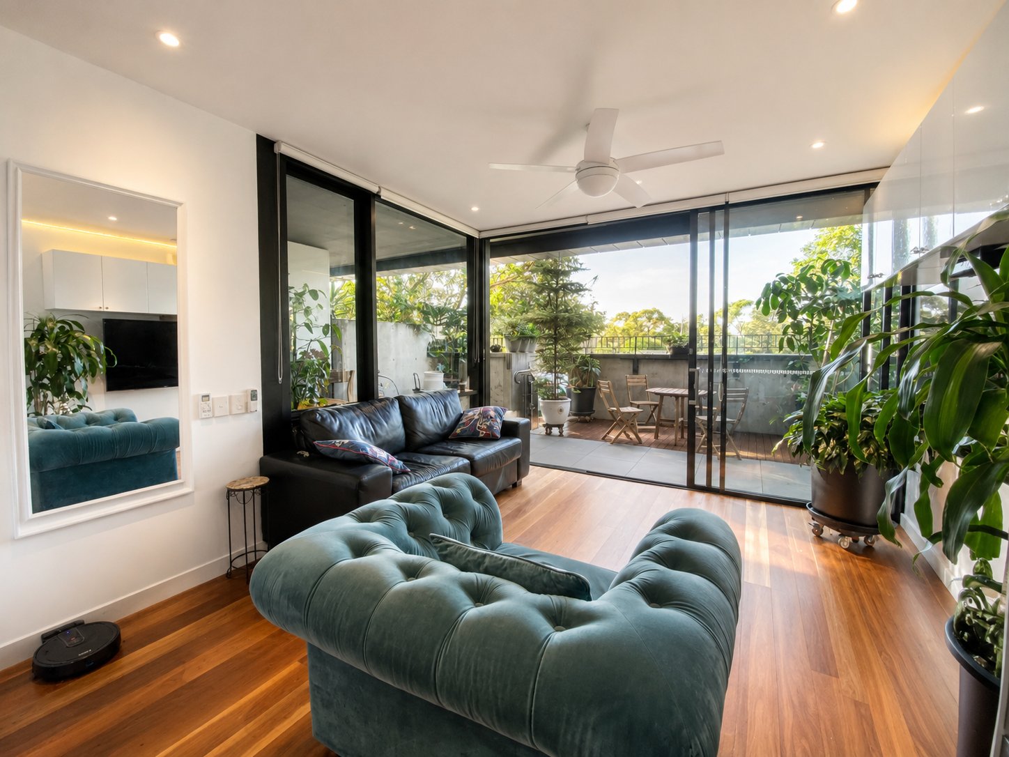 002/2 Galaup Street LITTLE BAY 1