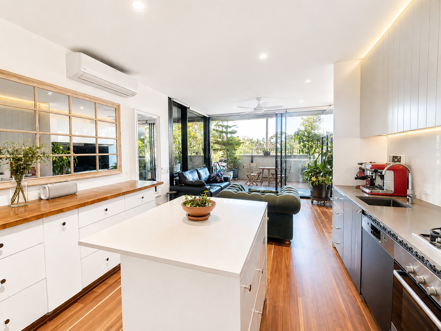 002/2 Galaup Street LITTLE BAY 3