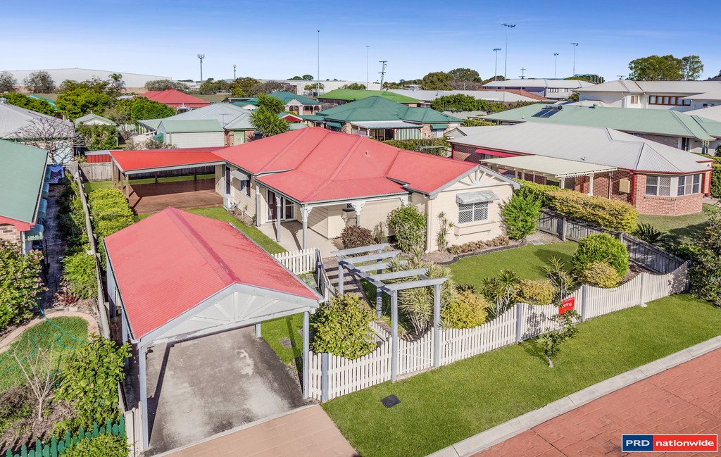 031/40 Blaikie Street   "The Avenues"  HENDRA 1