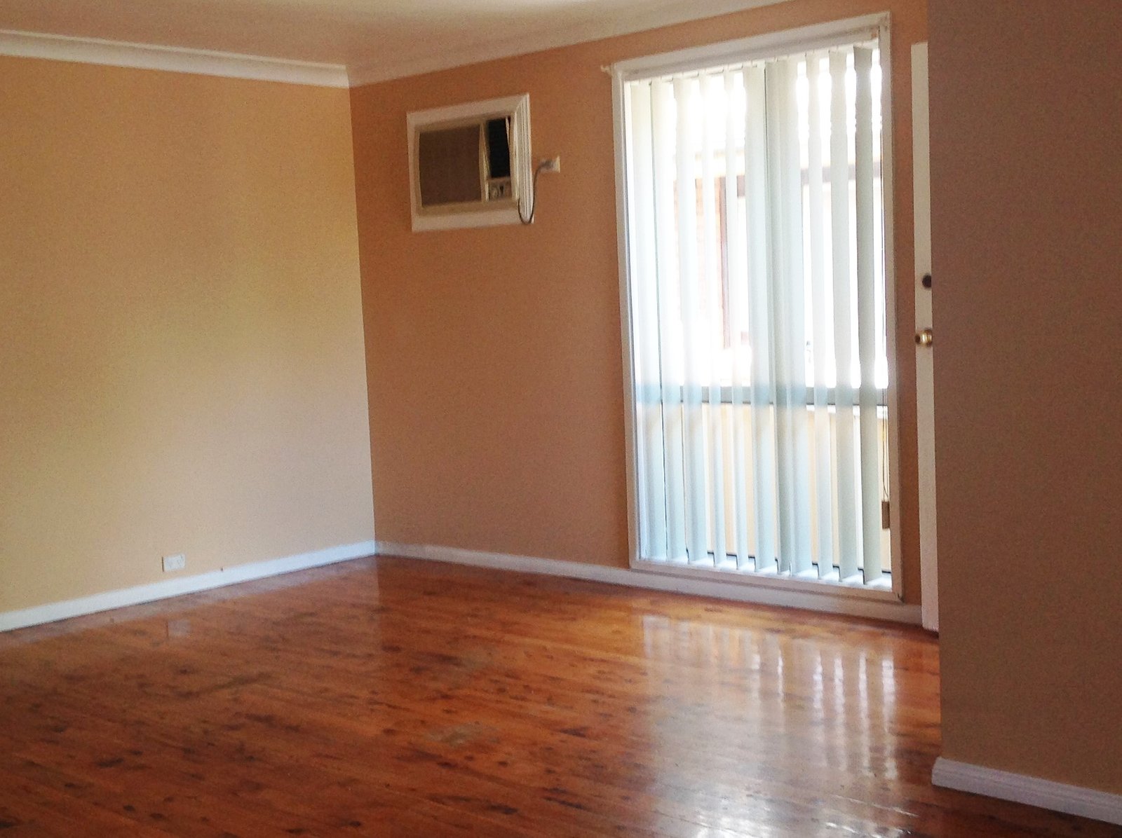 08 Cullen pl Minto  MINTO 1