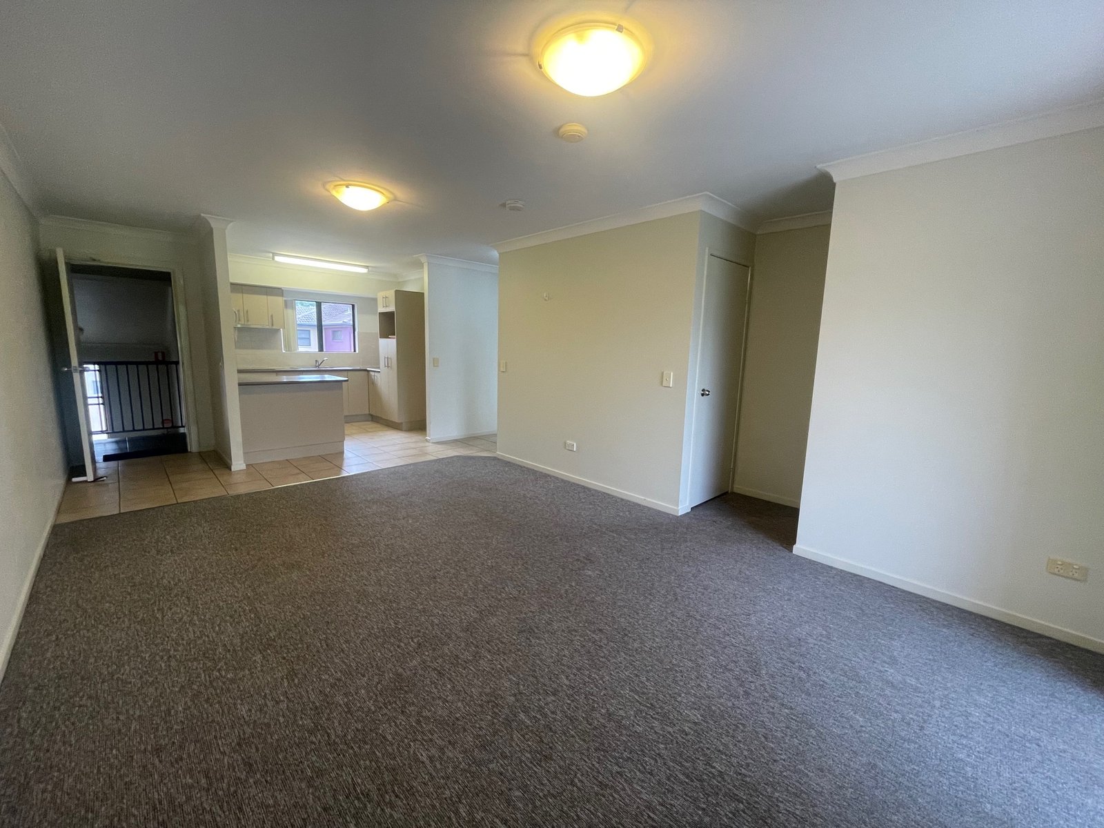 09/1 Short Street CABOOLTURE 4