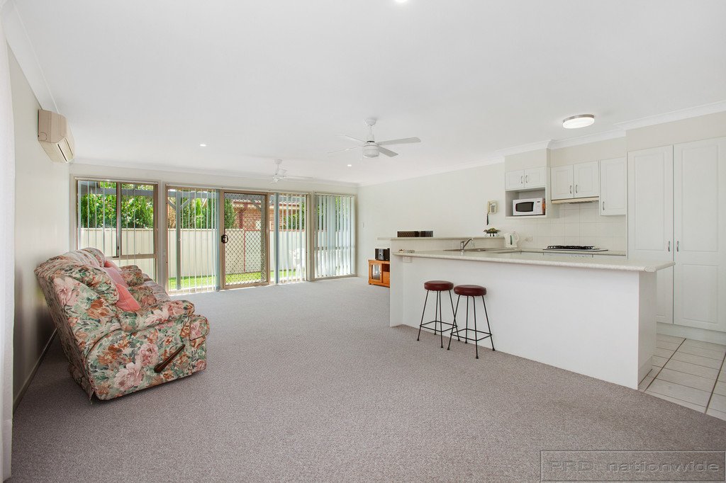 1 /1 Adele Crescent ASHTONFIELD 2