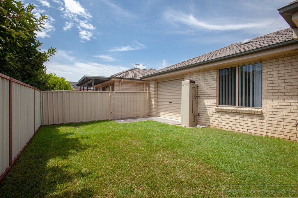 1 /1 Adele Crescent ASHTONFIELD 7