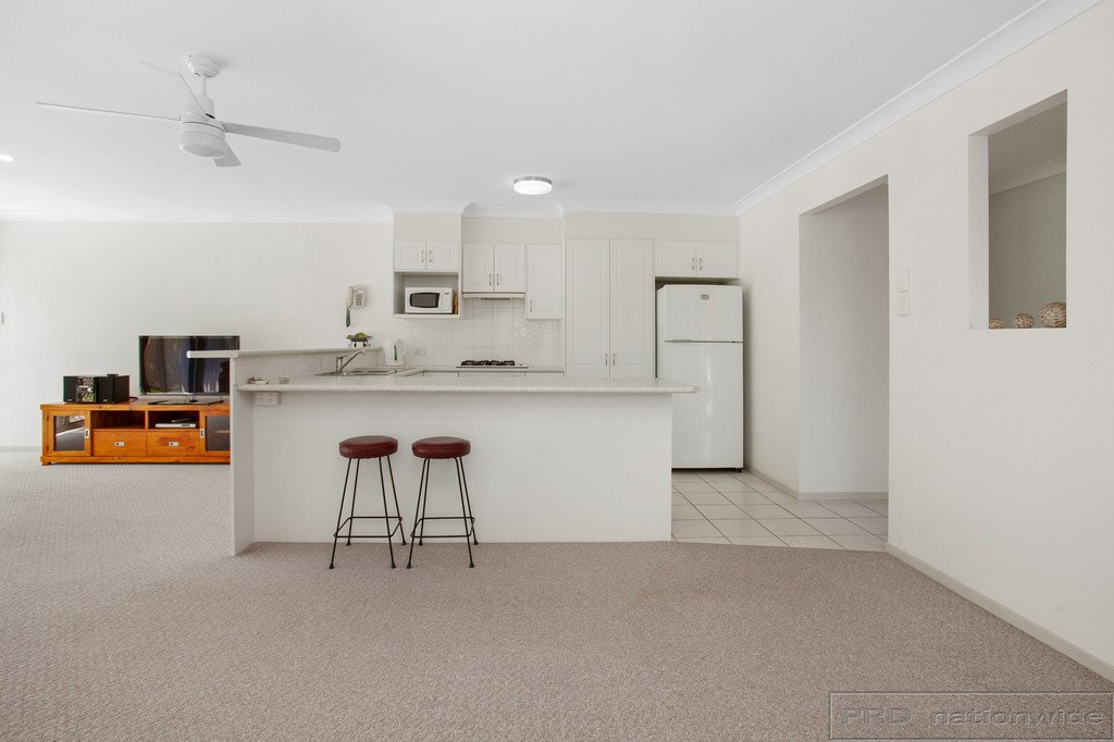 1 /1 Adele Crescent ASHTONFIELD 11