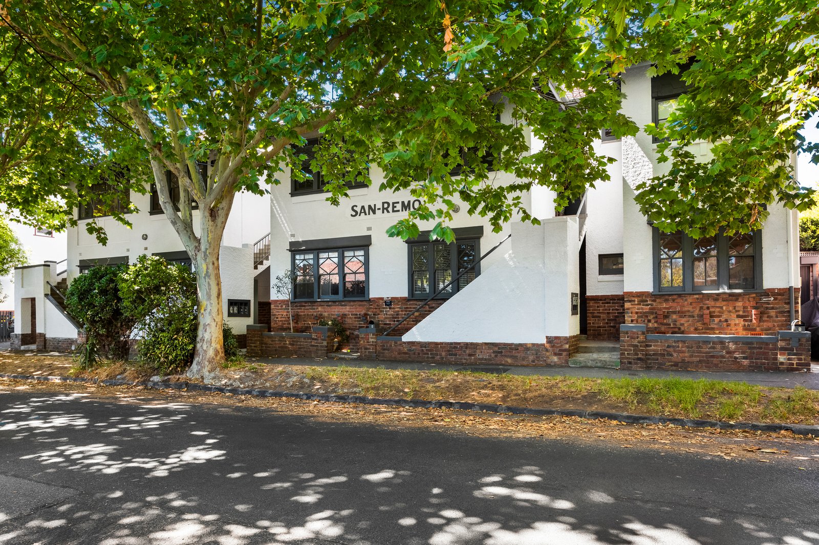 Real Estate and Property in 1-10/5 Byrne Avenue, Elwood, VIC