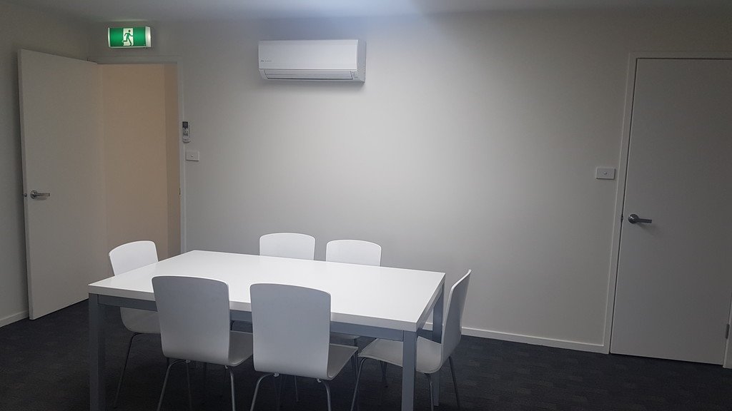 1-14 Kennedy Drive CAMBRIDGE 9
