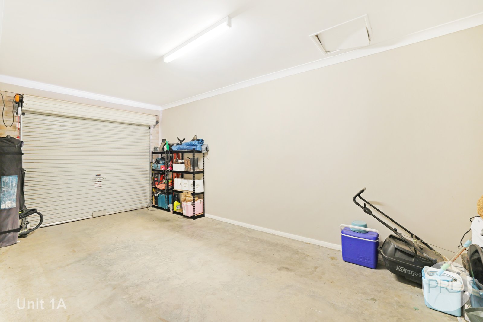 1 & 1A Lake Place TAMWORTH 16