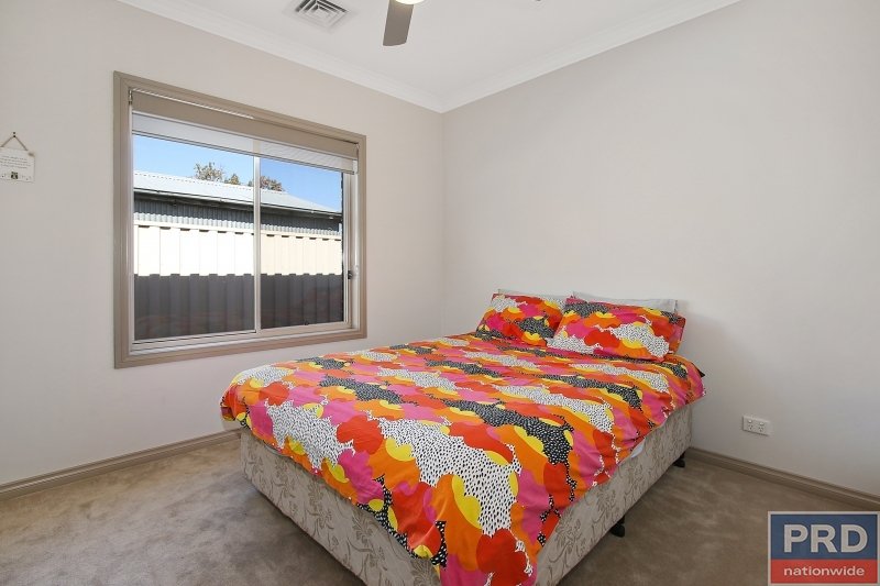 1, 2 & 3/483 Schubach Street EAST ALBURY 19