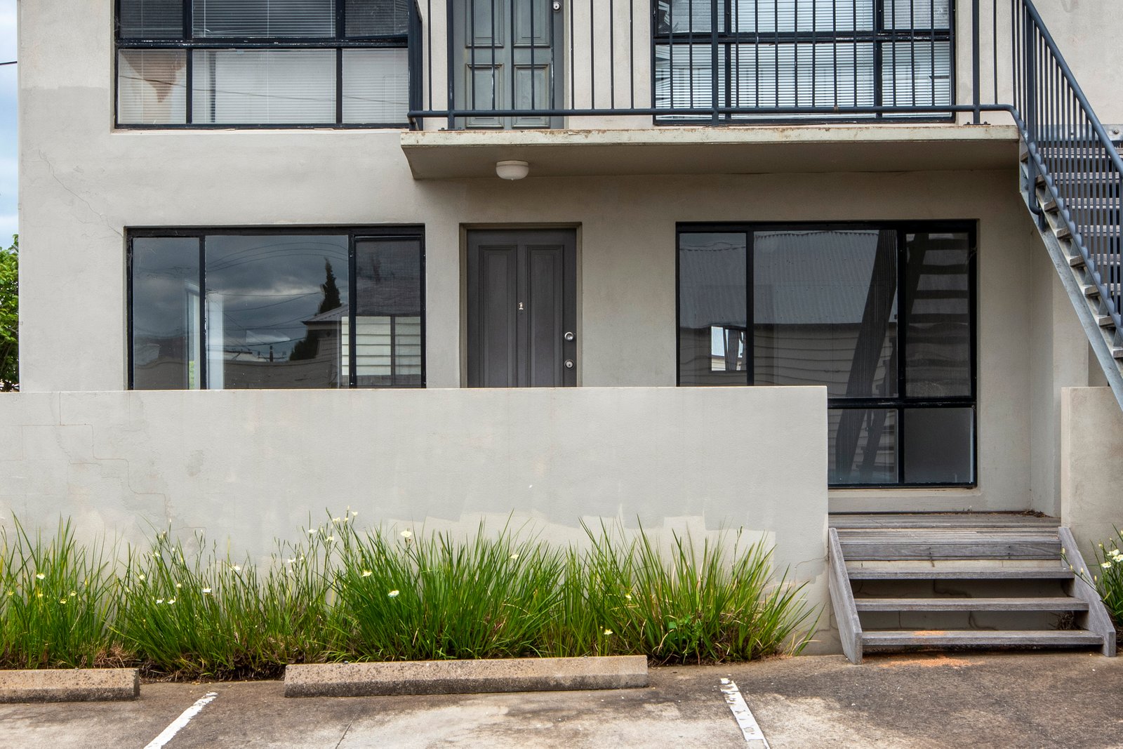 Gallery: 1/ 2 Park Street