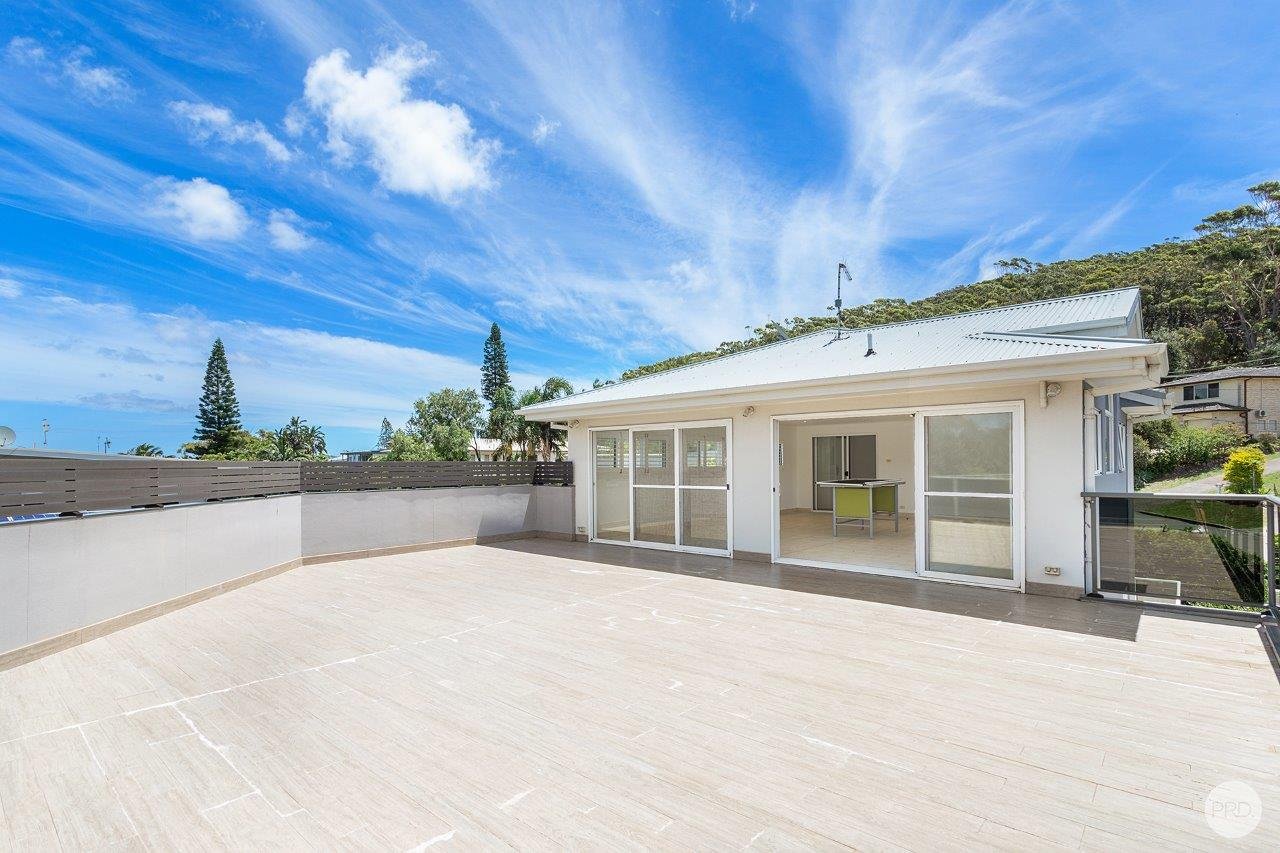 1 & 2/1 Lentara Street FINGAL BAY 3