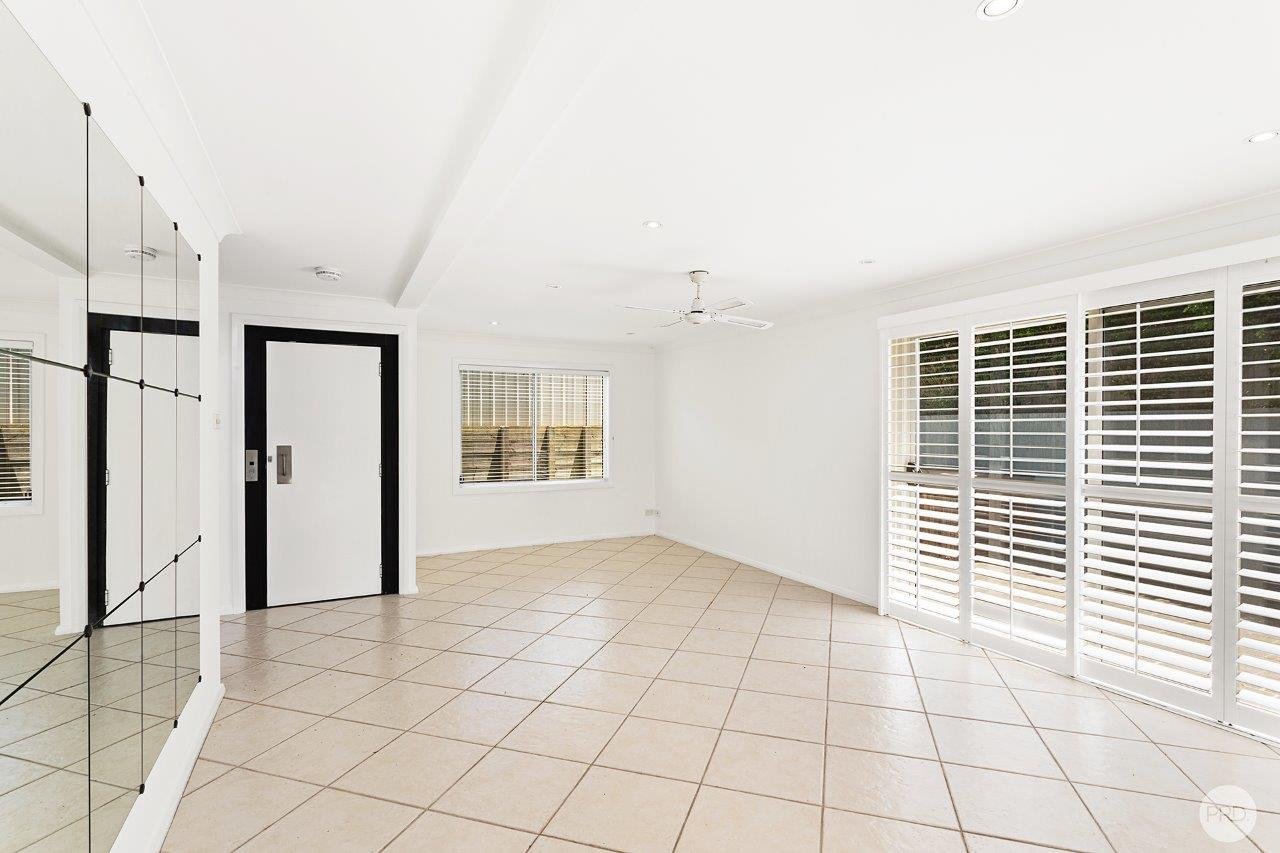 1 & 2/1 Lentara Street FINGAL BAY 8
