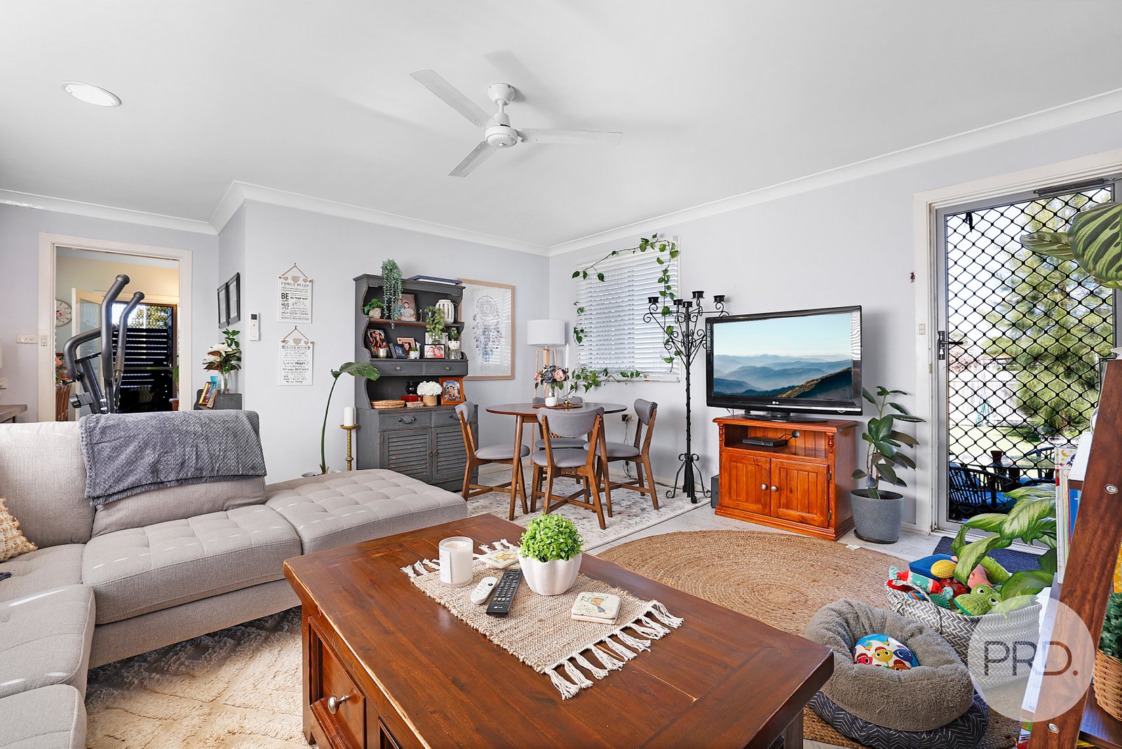 1 & 2/10 Alice Street TAMWORTH 8