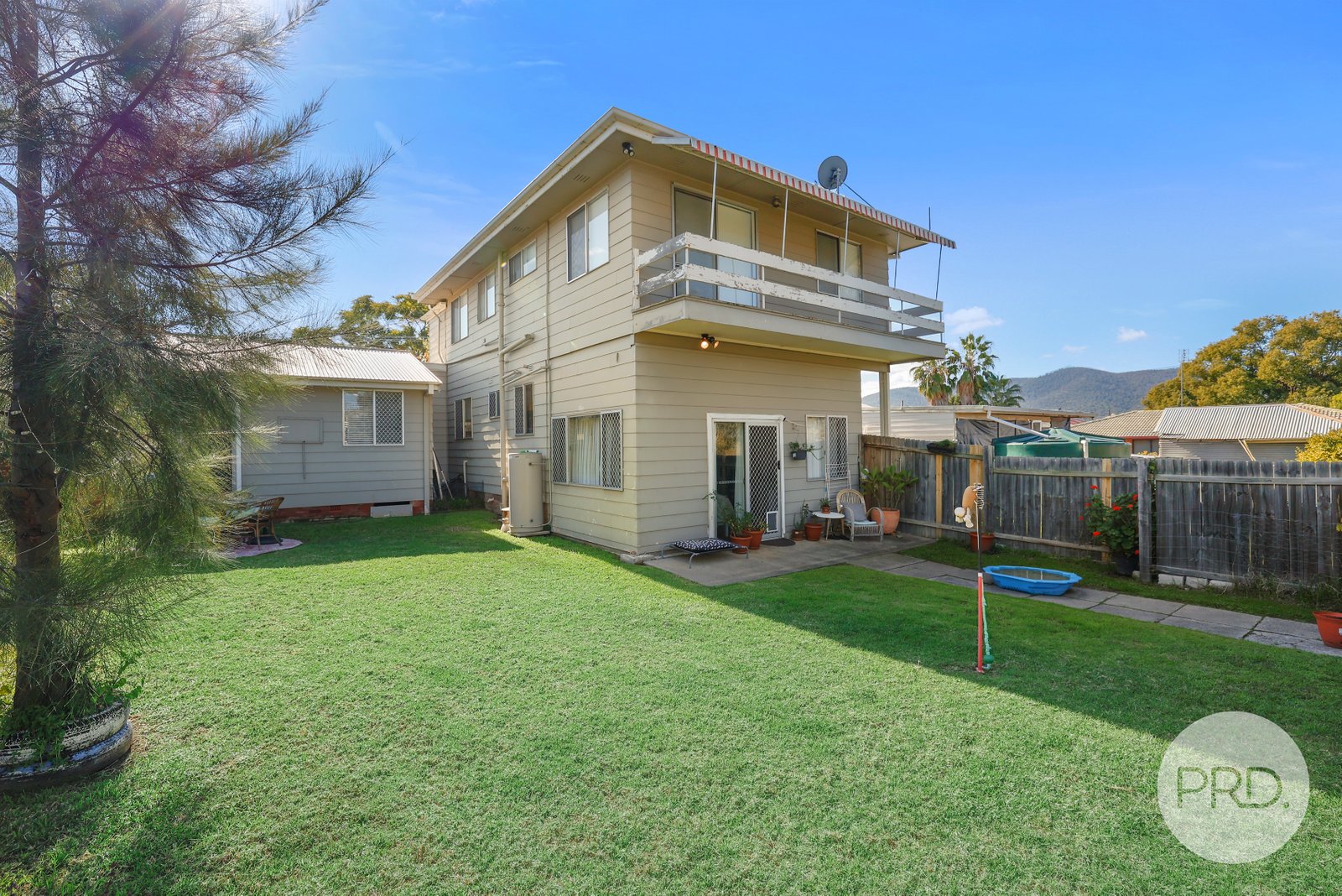 1 & 2/10 Alice Street TAMWORTH 11