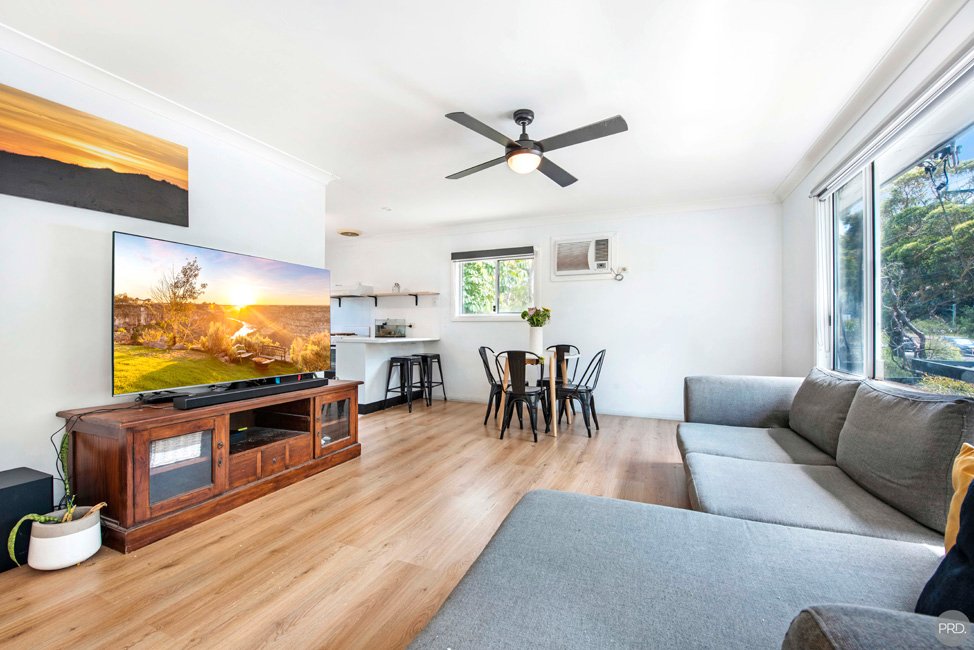 1 & 2/121 Stockton Street NELSON BAY 32