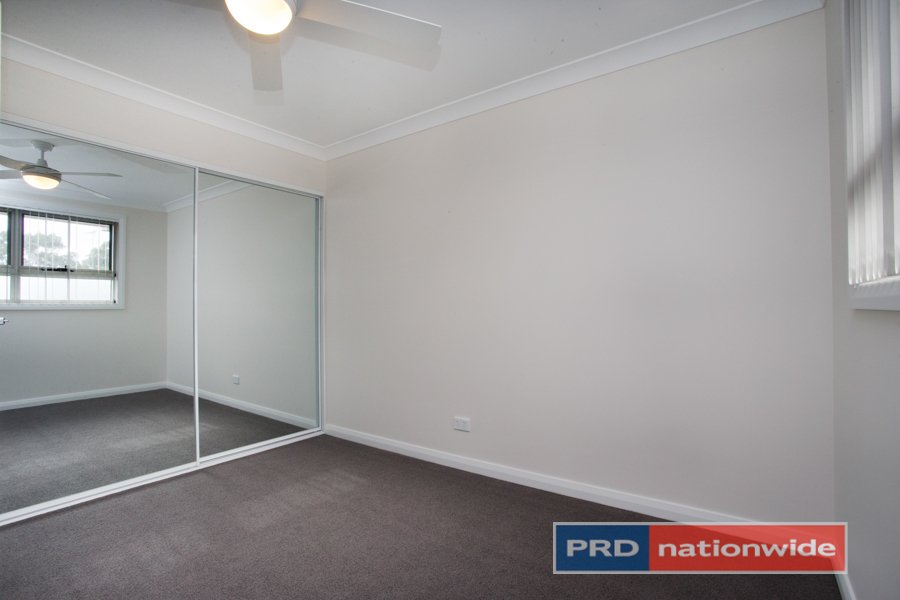 1-2/13 Algie Crescent,  KINGSWOOD 19