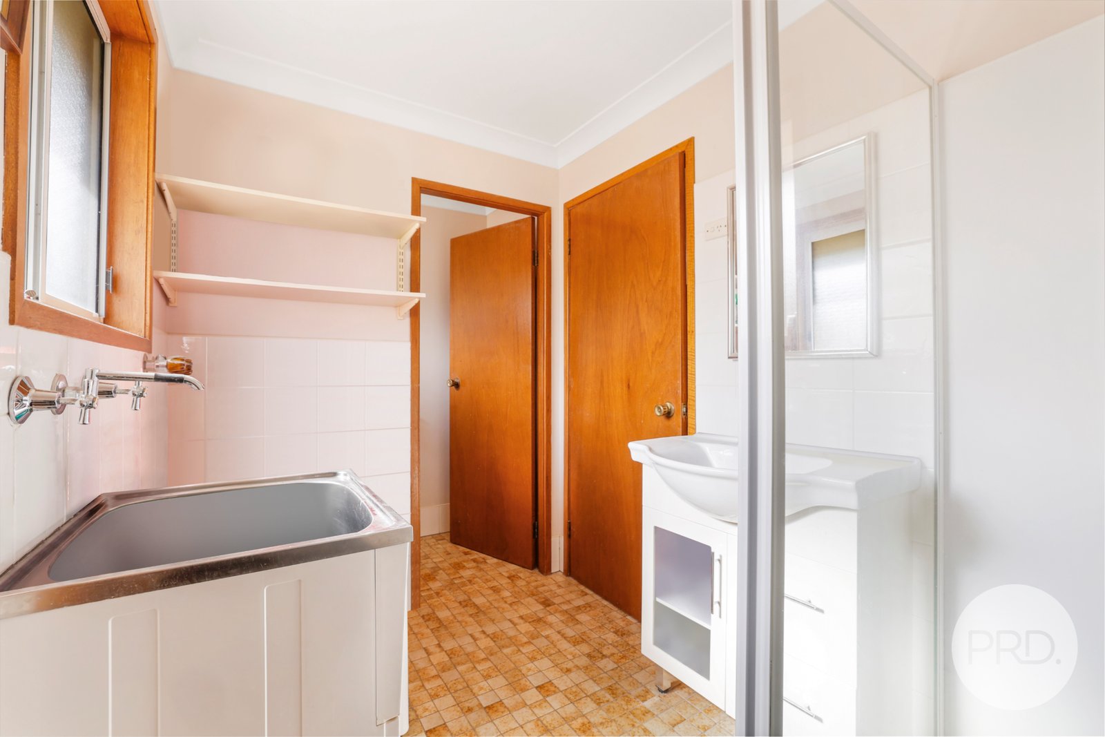 1 & 2/13 Alice Street TAMWORTH 11