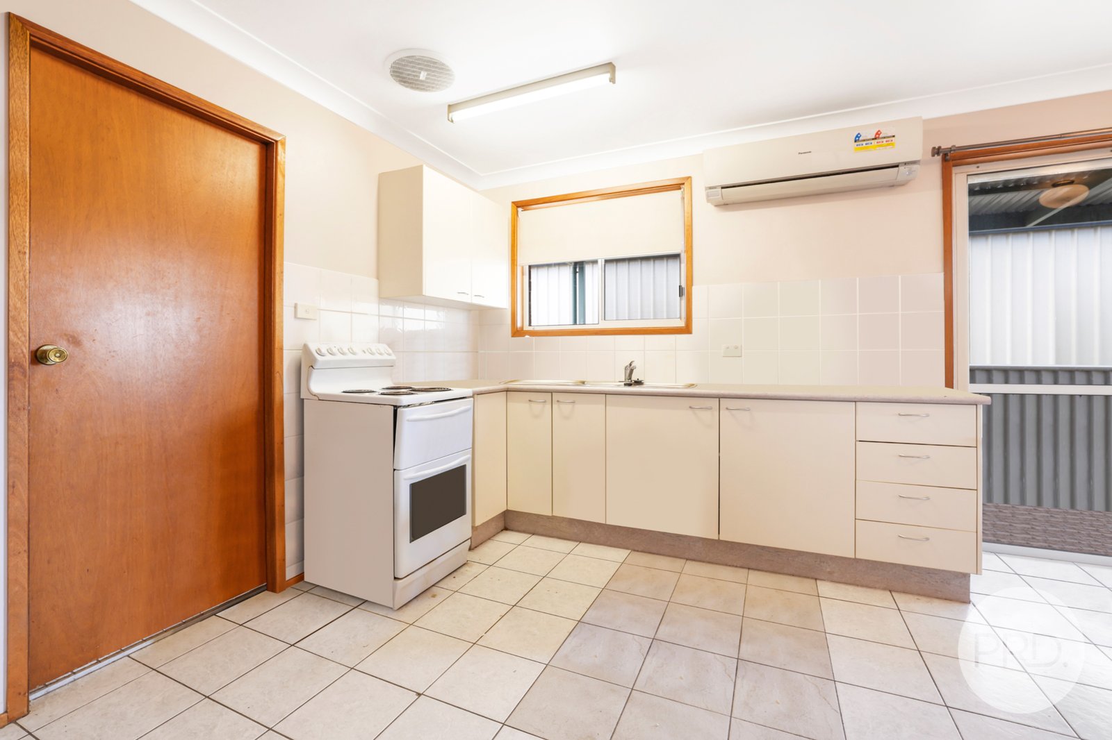 1 & 2/13 Alice Street TAMWORTH 12