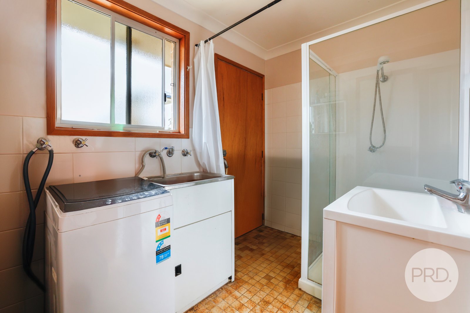 1 & 2/13 Alice Street TAMWORTH 17