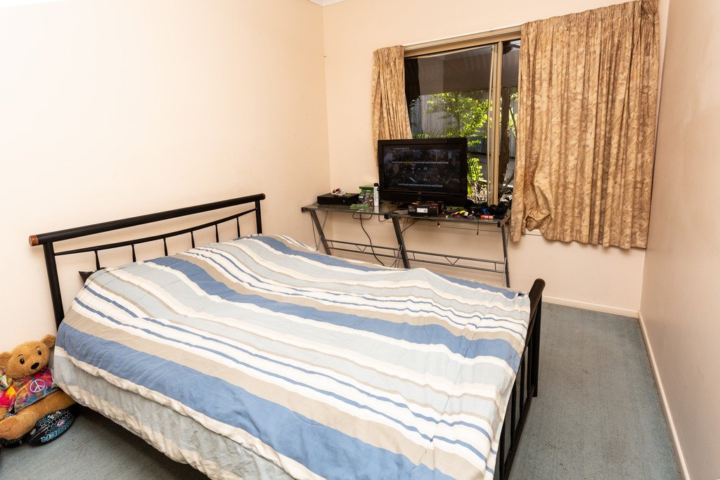 1 & 2/13 Eshelby Drive CANNONVALE 7