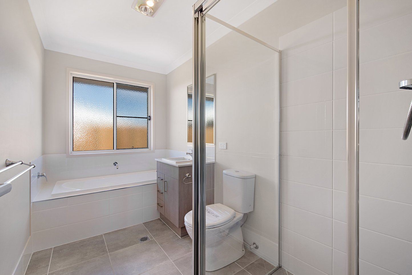 1 & 2/13 Heywood Street, GLENVALE QLD 4350