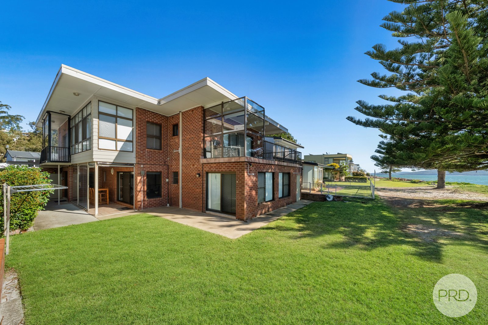 1 & 2/16 Sandy Point Road CORLETTE 8