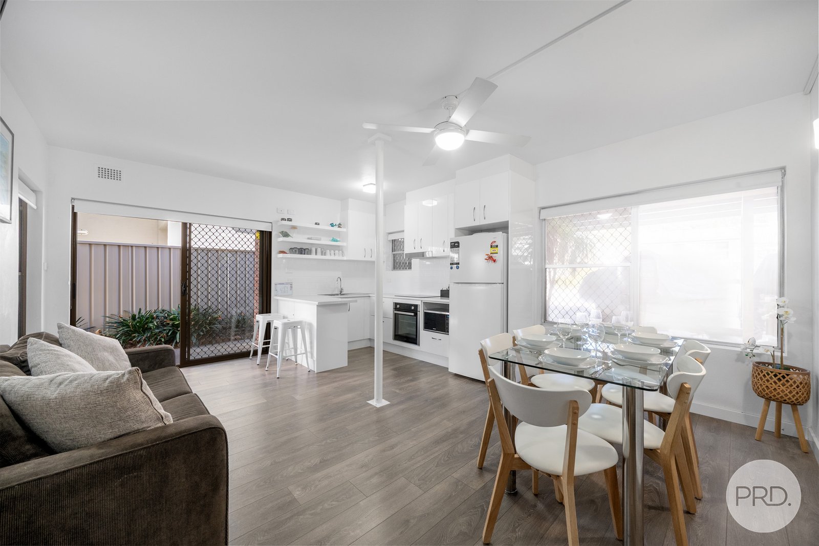 1 & 2/16 Sandy Point Road CORLETTE 11
