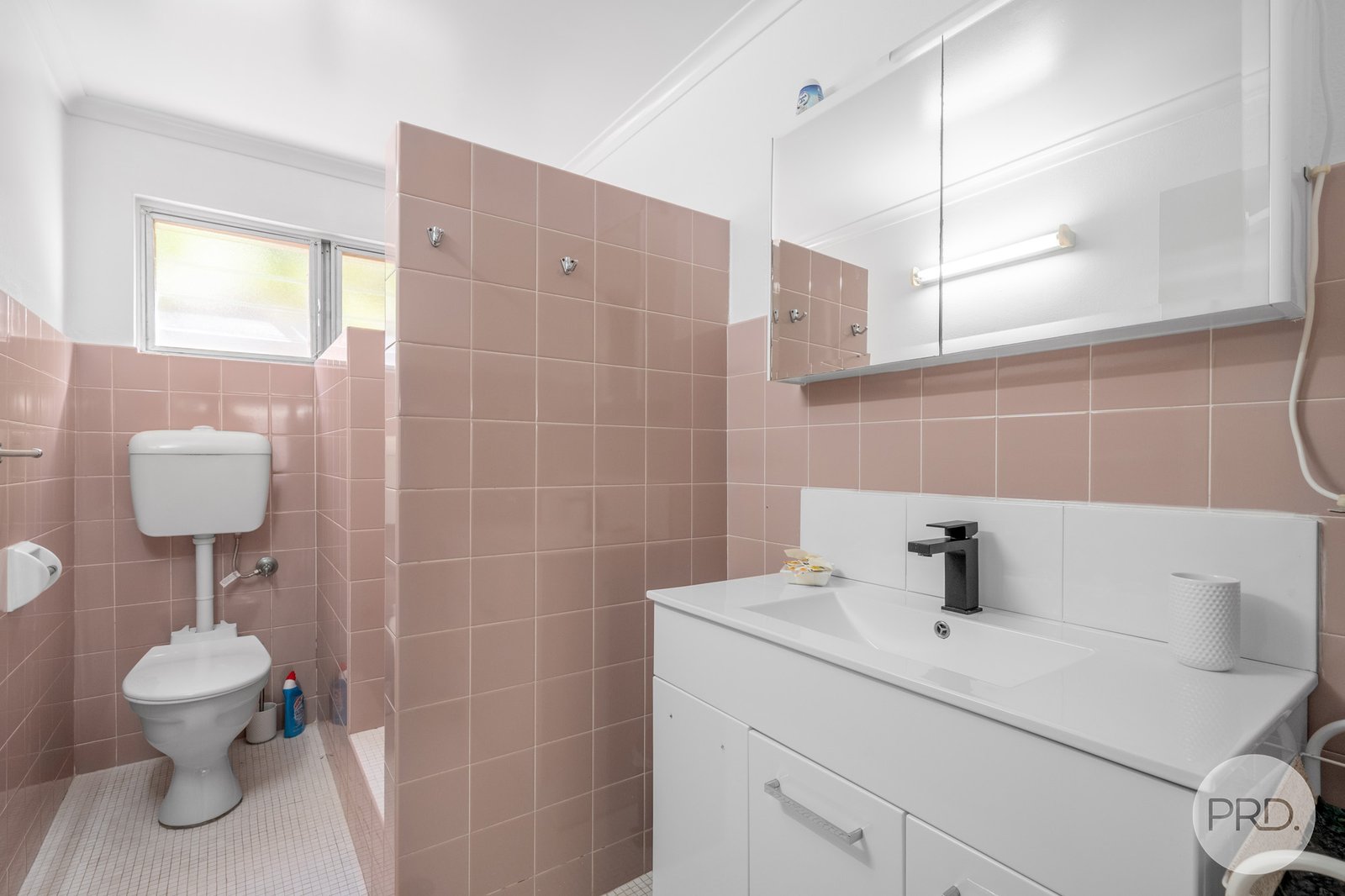 1 & 2/16 Sandy Point Road CORLETTE 18