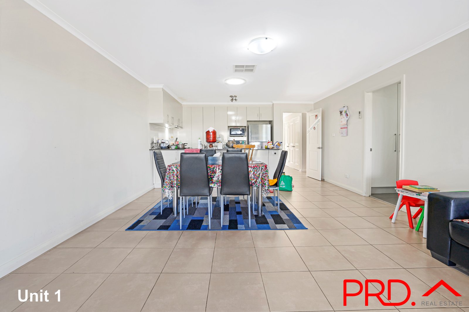 1-2/18 Fishermans Place TAMWORTH 4