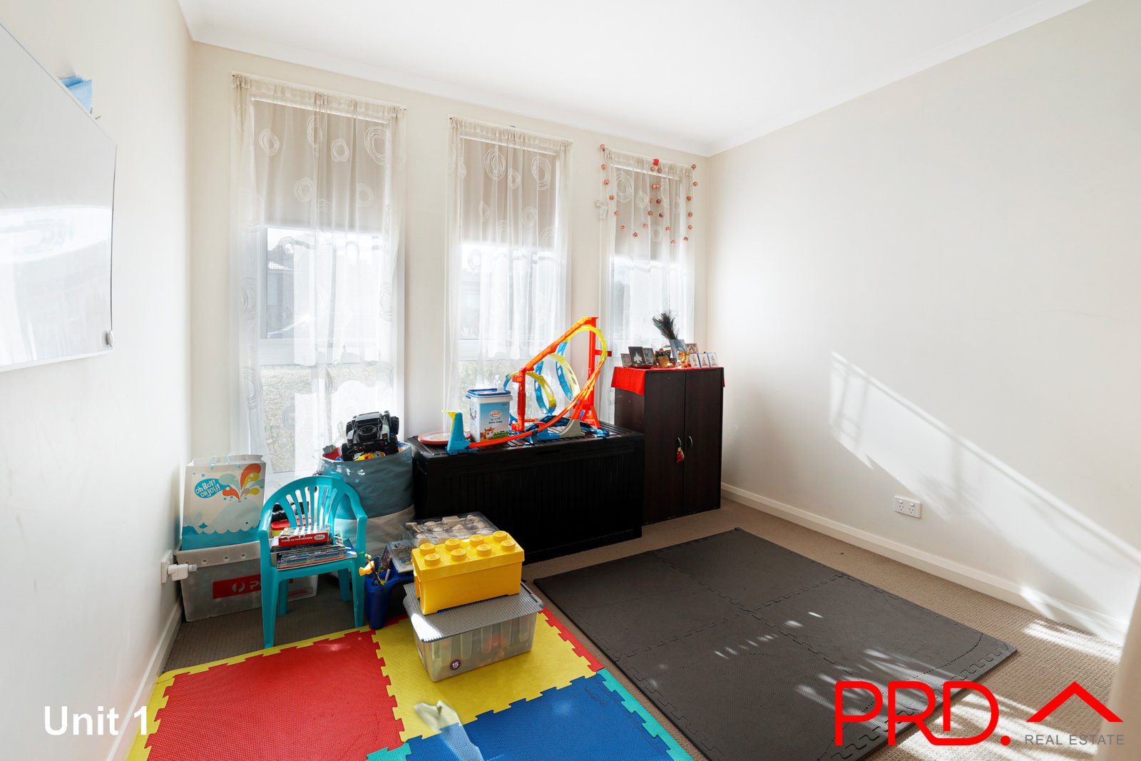 1-2/18 Fishermans Place TAMWORTH 9