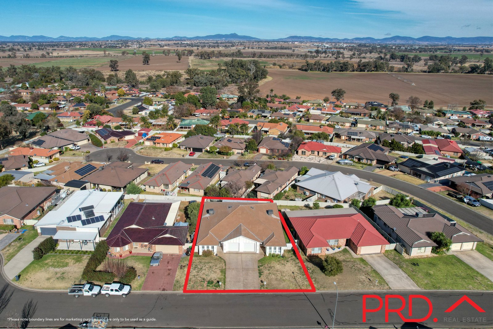 1-2/18 Fishermans Place TAMWORTH 23