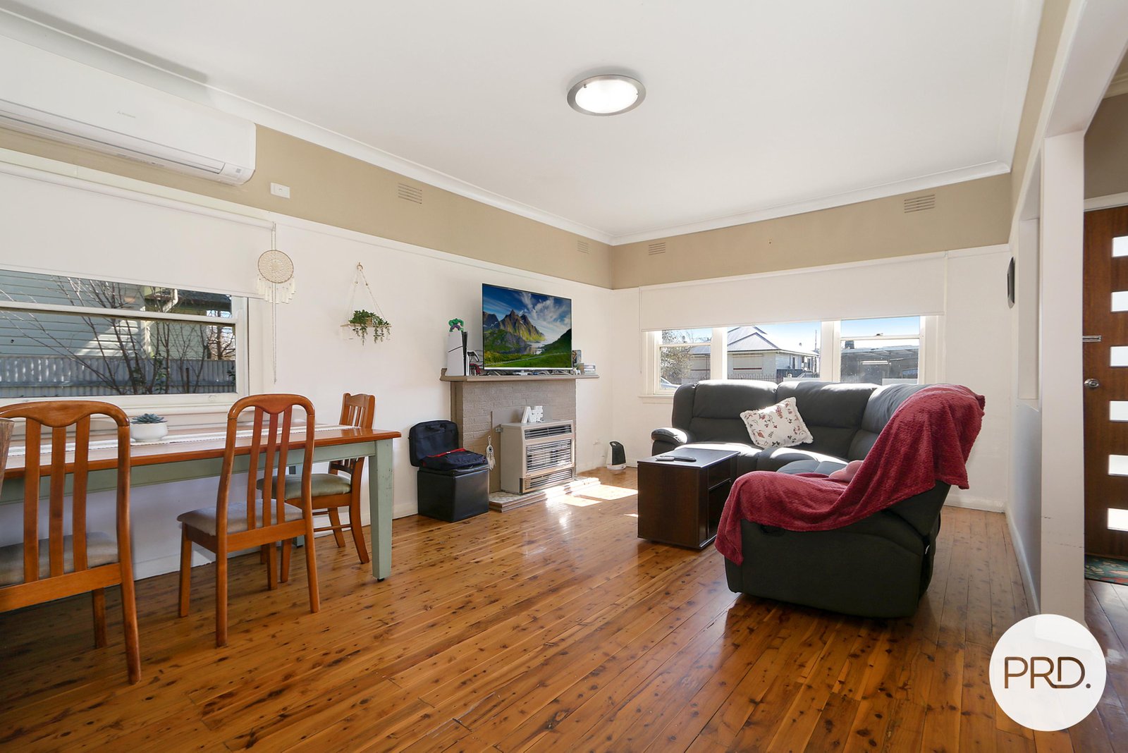 1 & 2/297 Gulpha Street NORTH ALBURY 2