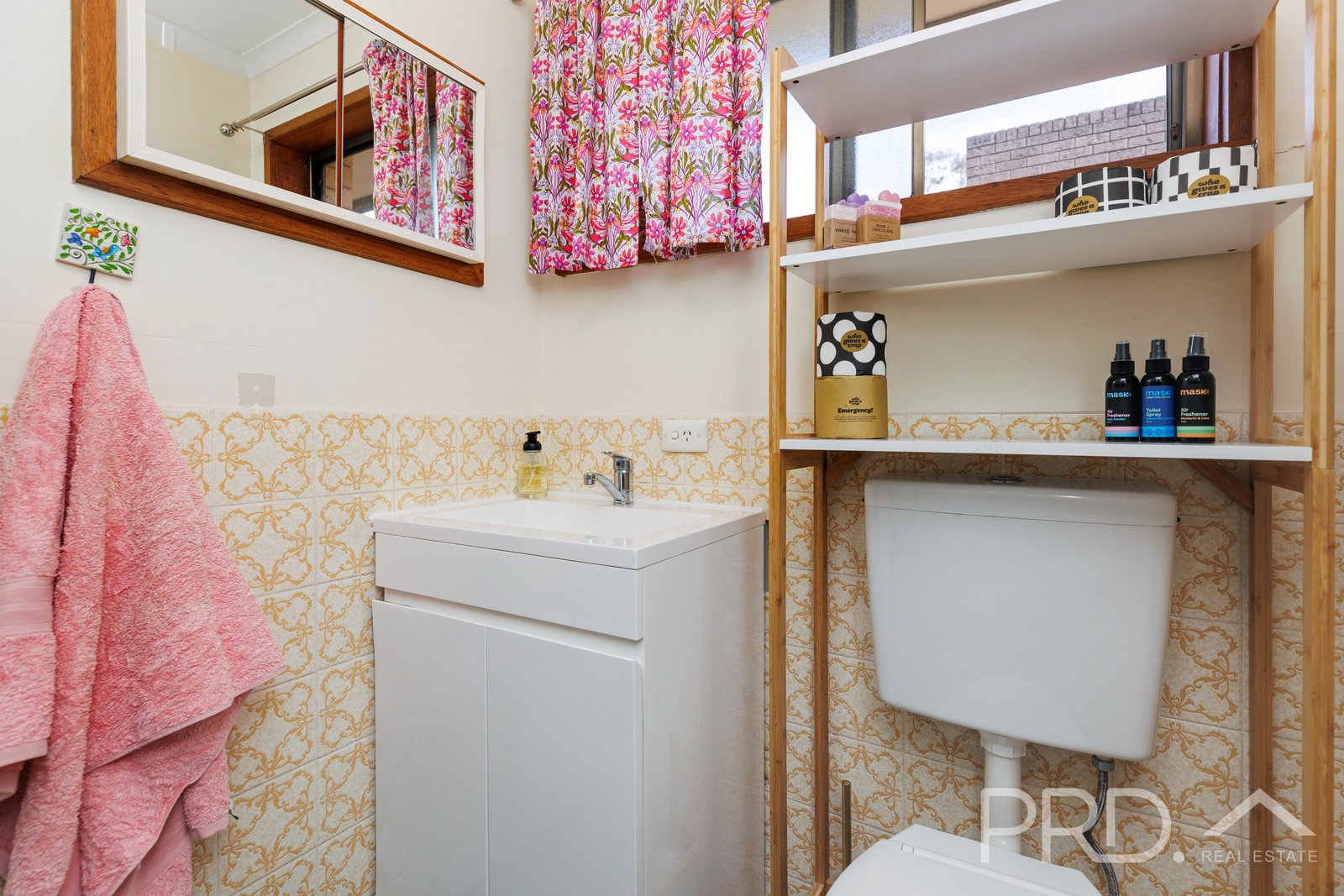 1-2/3 Anderson Place TUMUT 9